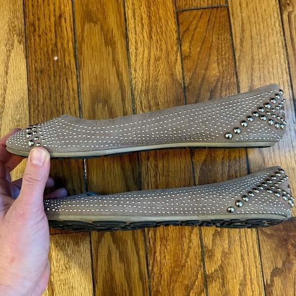 Jimmy Choo Suede Studded Ballet flats, size 37.5 - Picture 6 of 12